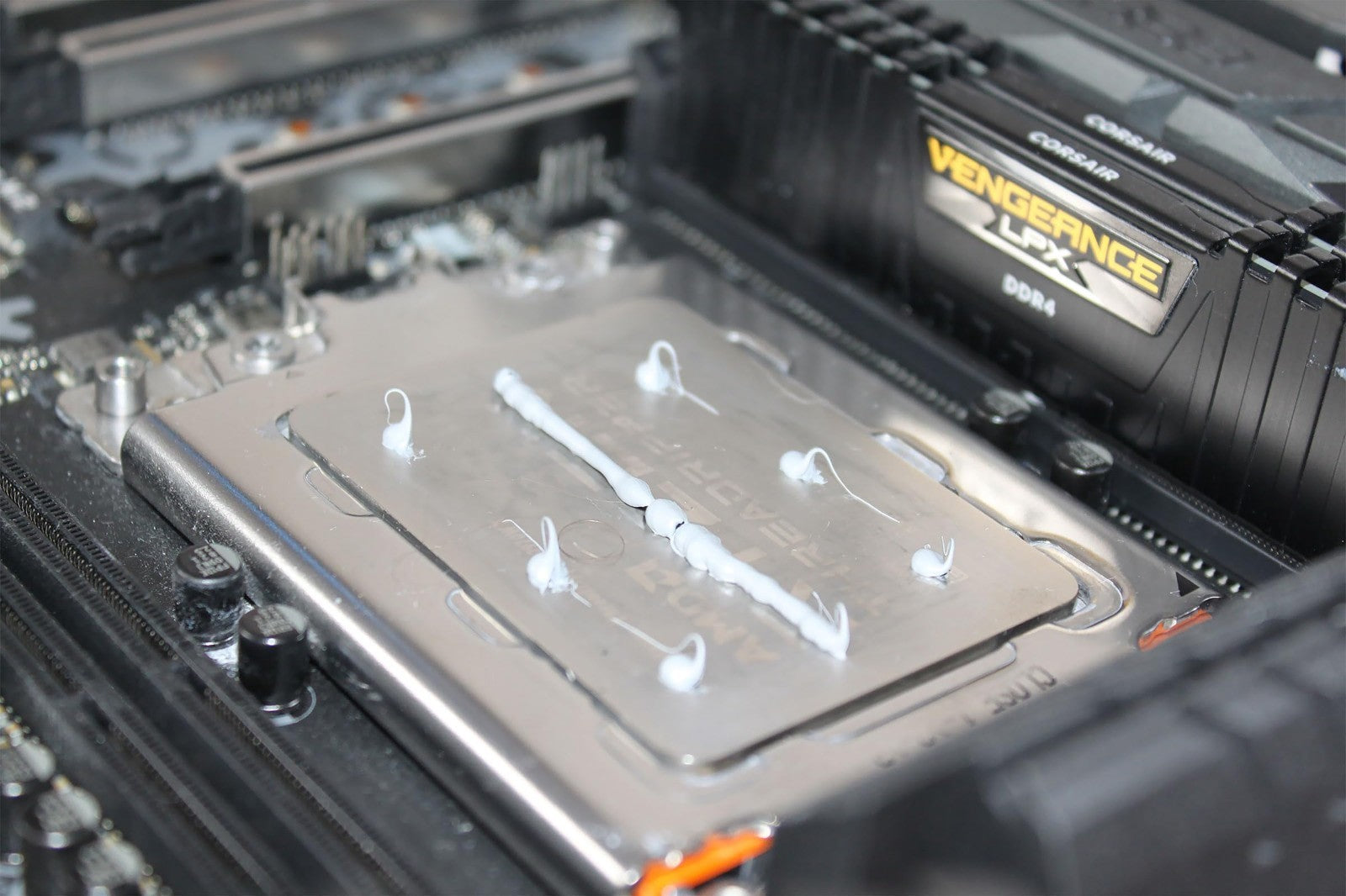 Gaming PC Cooling Kit - QUANTUM 3g Thermal Paste + NEO Pad Set (2 pcs) gallery image 9